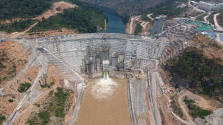 Nam Theun 1 Hydropower Project (Laos), 650 MW.