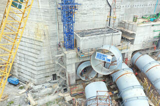 Nachtigal-penstocks-02.jpg