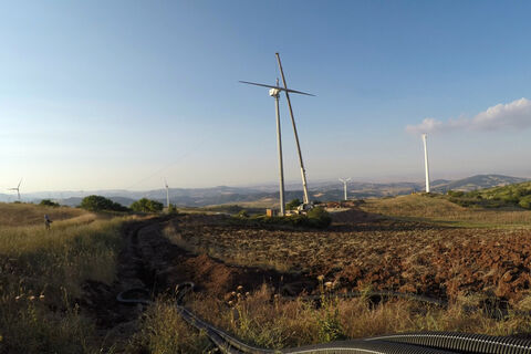 Las turbinas eólicas de Lercara Friddi y Cancellara listos para el funcionamiento