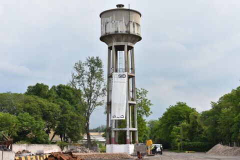 The piezometric tower of the Verona steel mill demolition.
