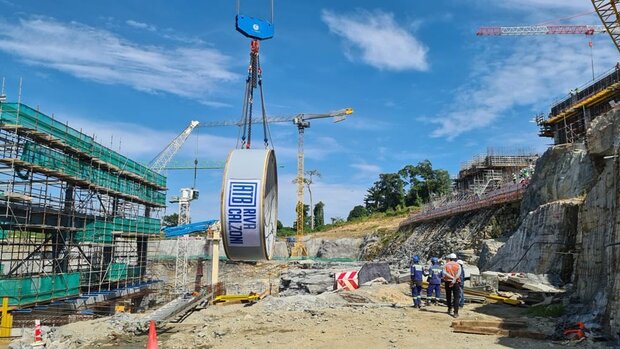 Nachtigal Penstock Installation