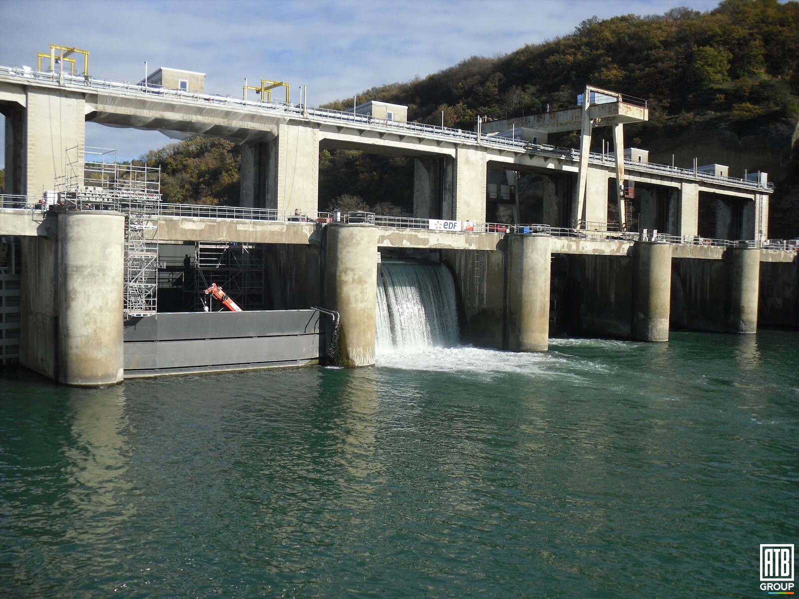 Beaumont Monteux Reabilitation Project, Hydromechanical Equipment Replacement