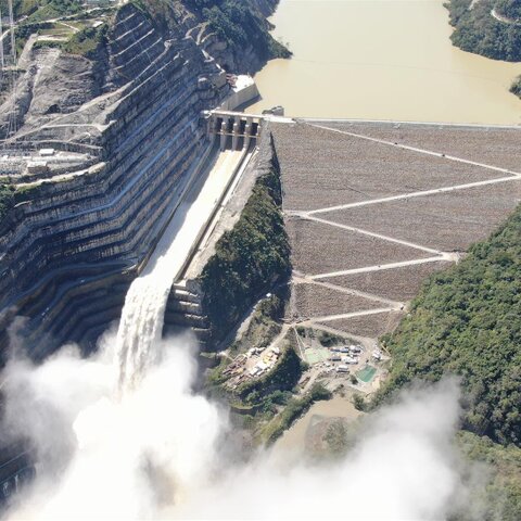 Ituango: Installation of Penstock No 8